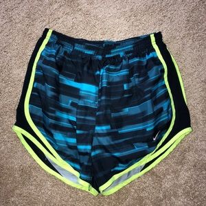 NIKE WOMENS DRI-FIT RUNNING SHORTS